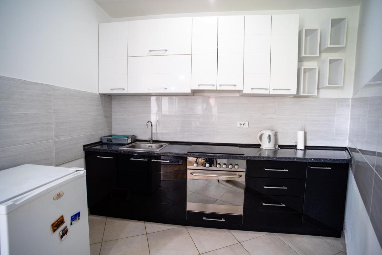 Апартаменты Apartman Black Star Нови-Сад Экстерьер фото